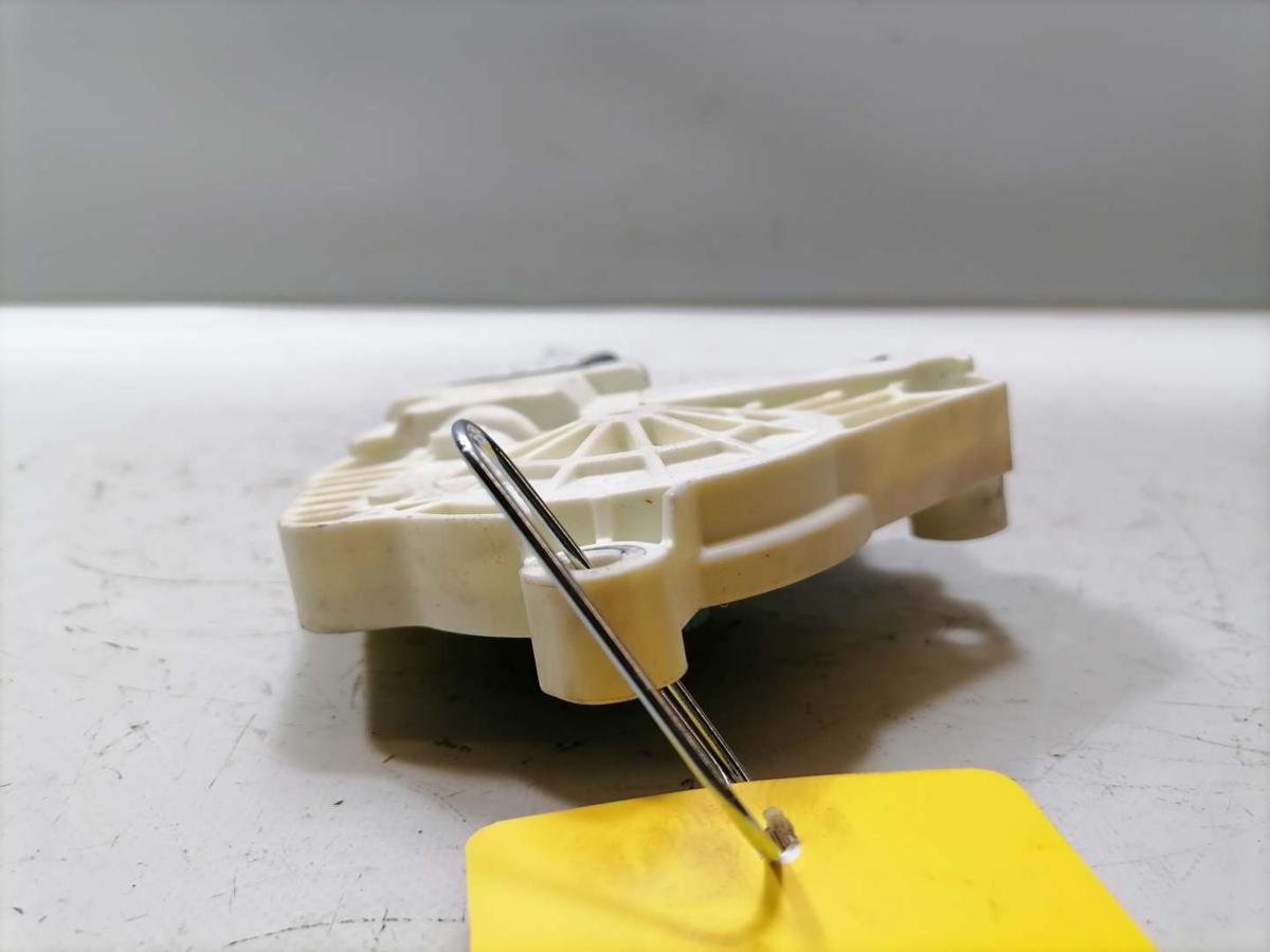 Audi A4 8K B8 original Fensterhebermotor vorn rechts Bj.2010